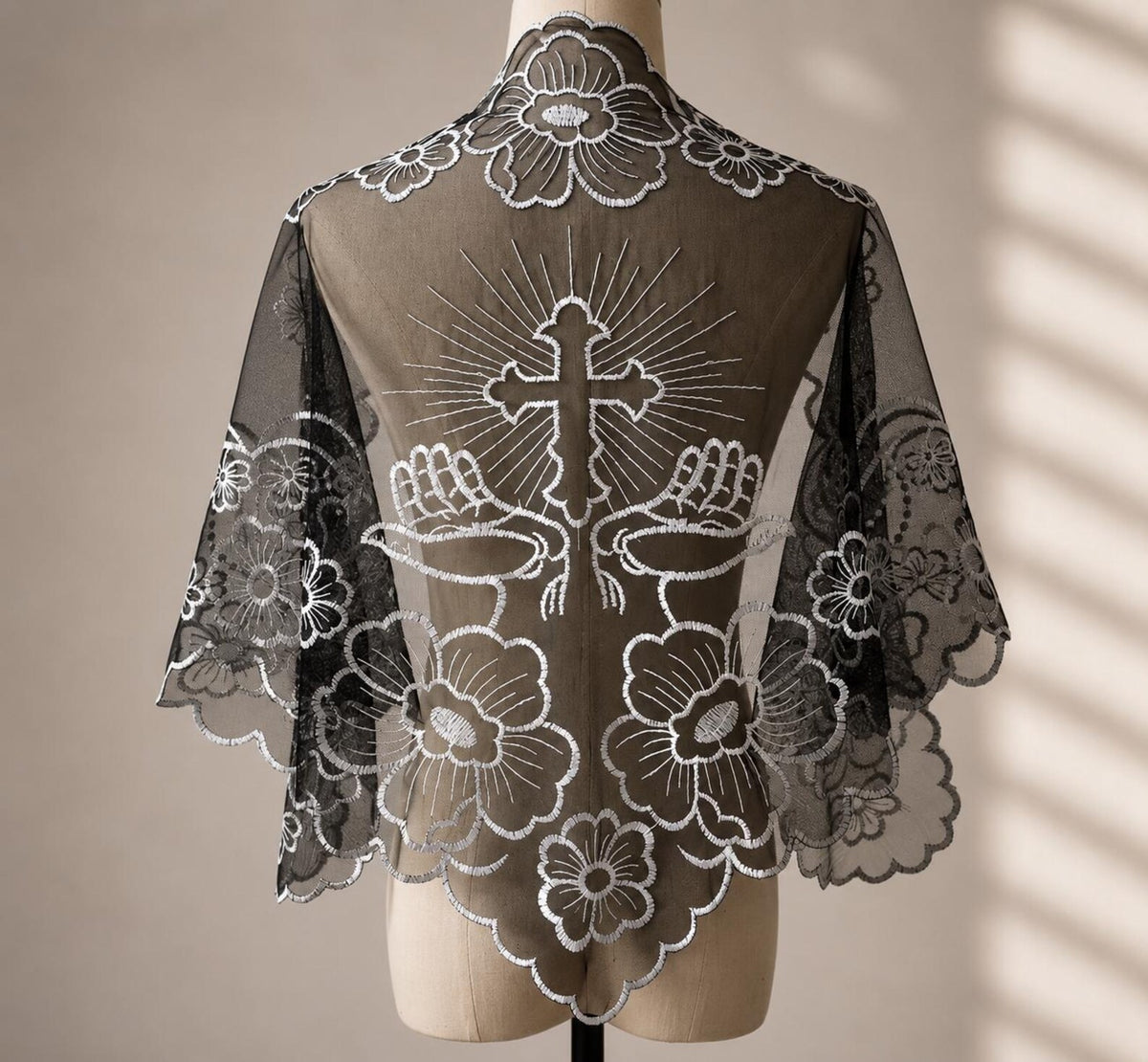 The Veronica Veil - Embroidered Mantilla — photo 4