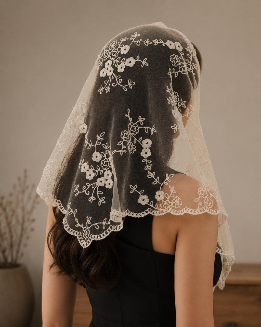 The Teresa Veil - Lace Embroidered Mantilla — photo 3