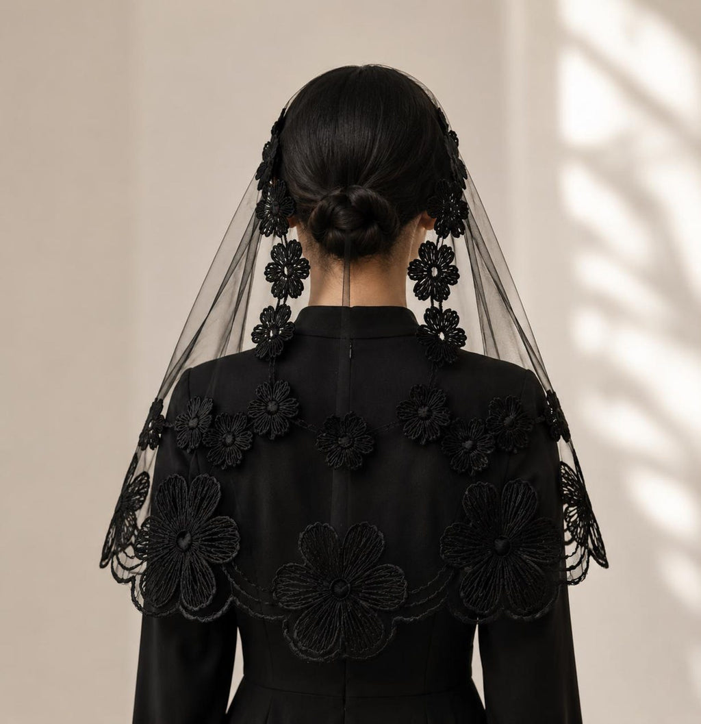 The Grace Veil - Floral Mantilla Veil — photo 6