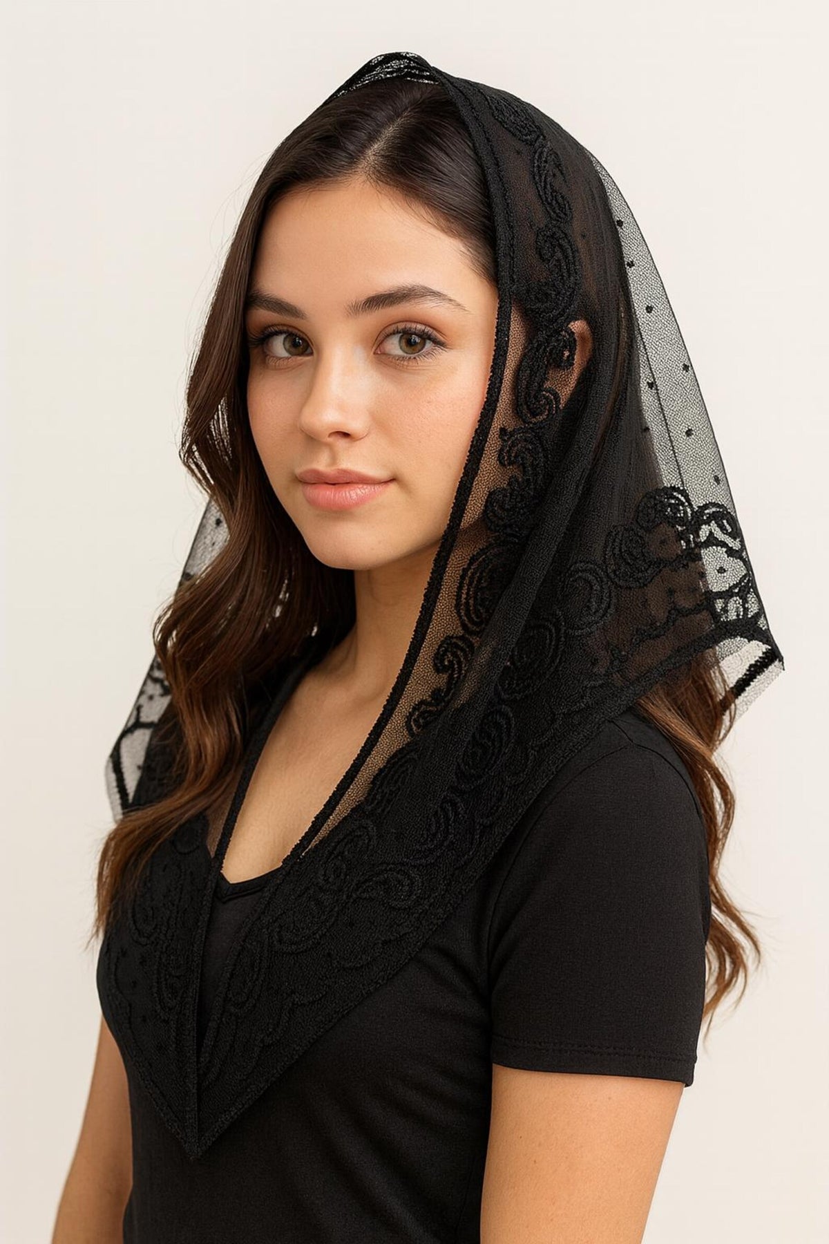 Sancta Jerusalem Veil – Catholic Lace Mantilla, Chapel Head Covering — photo 3
